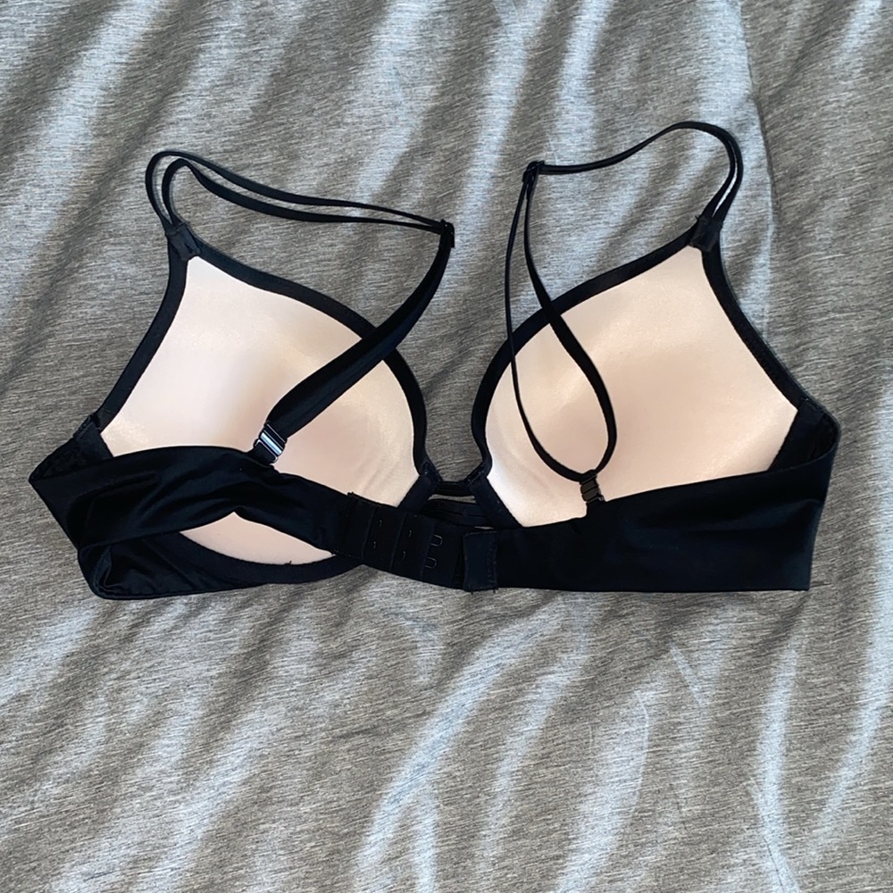 Victoria's Secret Very Sexy Push Up Bra - Picture 2 of 11